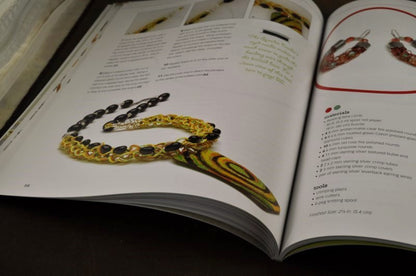 Book -  Show Your Colours - by Jamie Hogsett and Sara Hardin Oehler