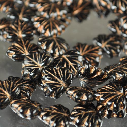 Glass Bead Vine Leaf - 13x11mm - Midnight (20)