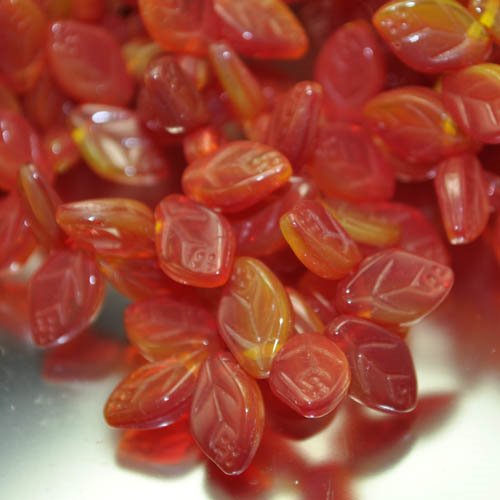 Glass Bead Leaf - 7x12mm - Blood Fire (25)