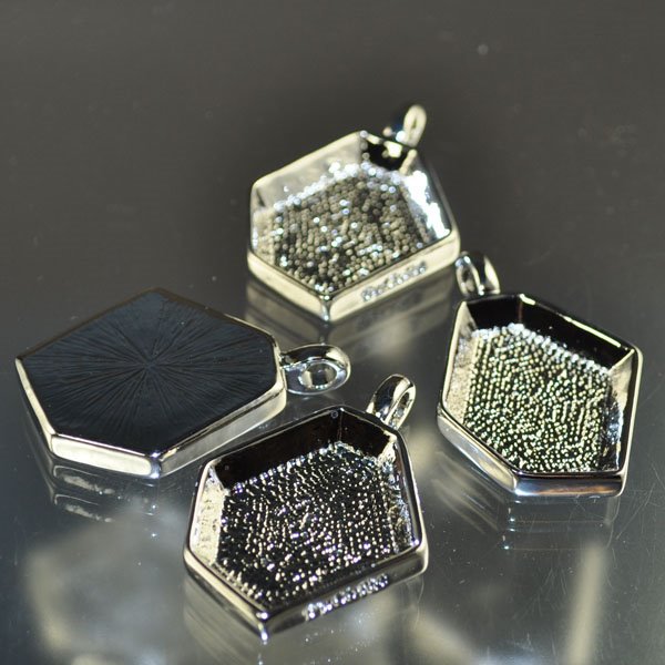 Findings - Irregular Hexagon Bezel Pendant - Silverplated