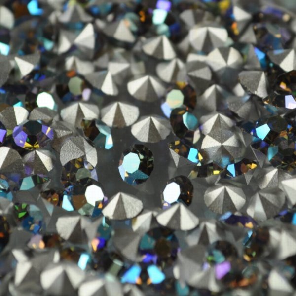 Swarovski Vintage Rhinestones - pp32 - Round Pointed Back Foiled Rhinestone - St