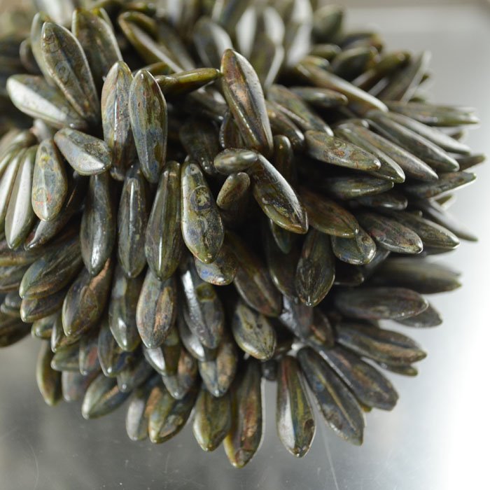 Fringe Beads Dagger Beads - 16mm - Castle Path (25)