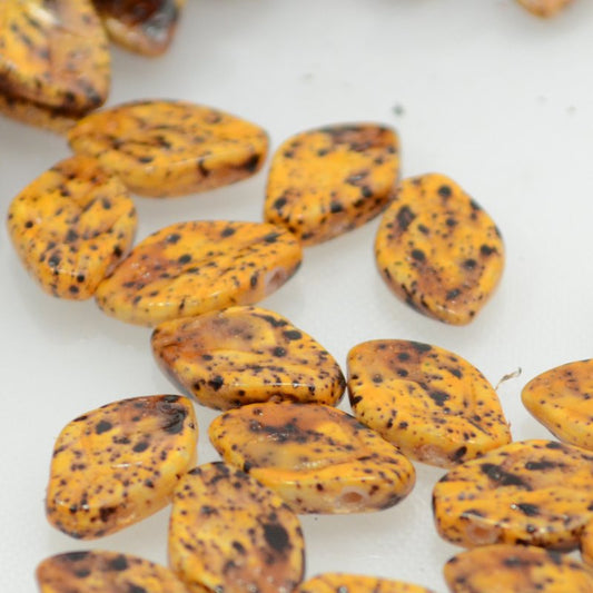 Glass Bead Leaf - 7x12mm - Quail Speckle (25)