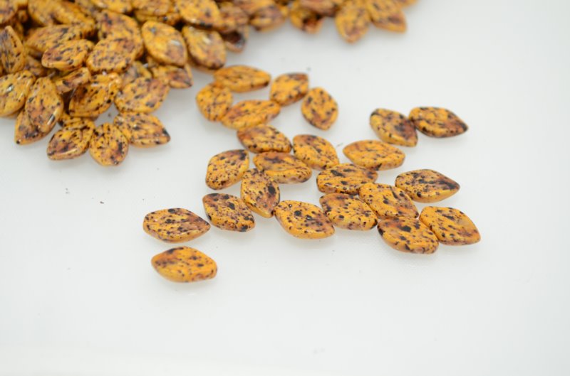 Glass Bead Leaf - 7x12mm - Quail Speckle (25)