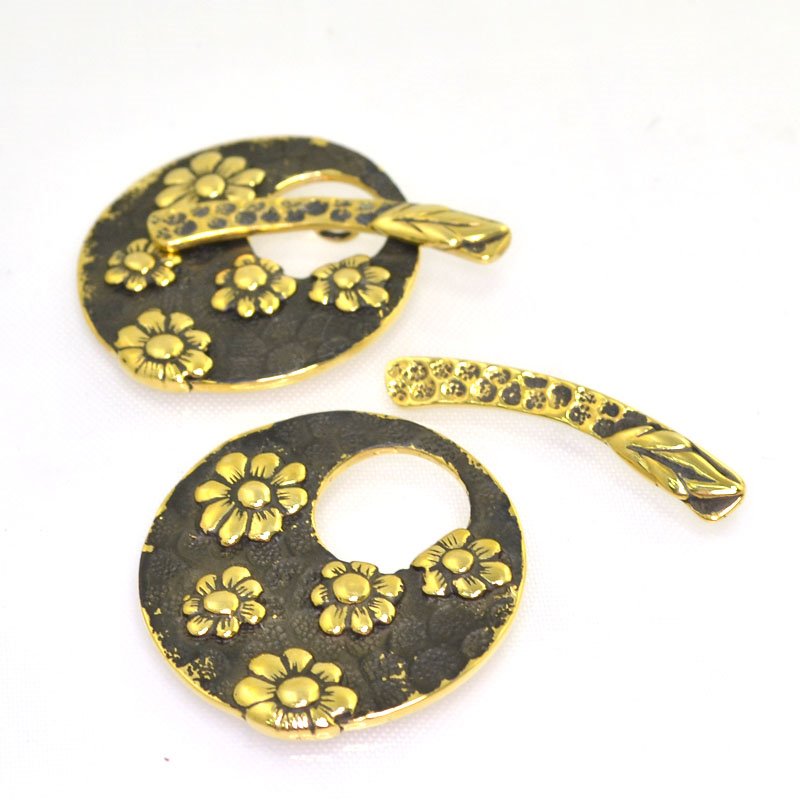 Toggle Clasp -  Elegant Daisy - Bronze