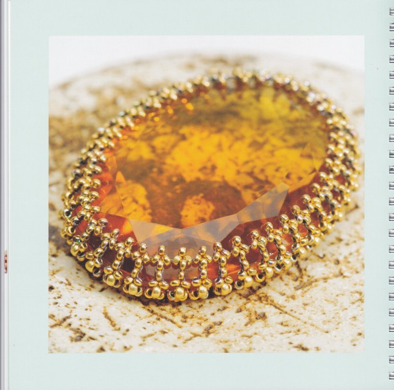 Book -  Let's Hubble - By Melanie de Miguel