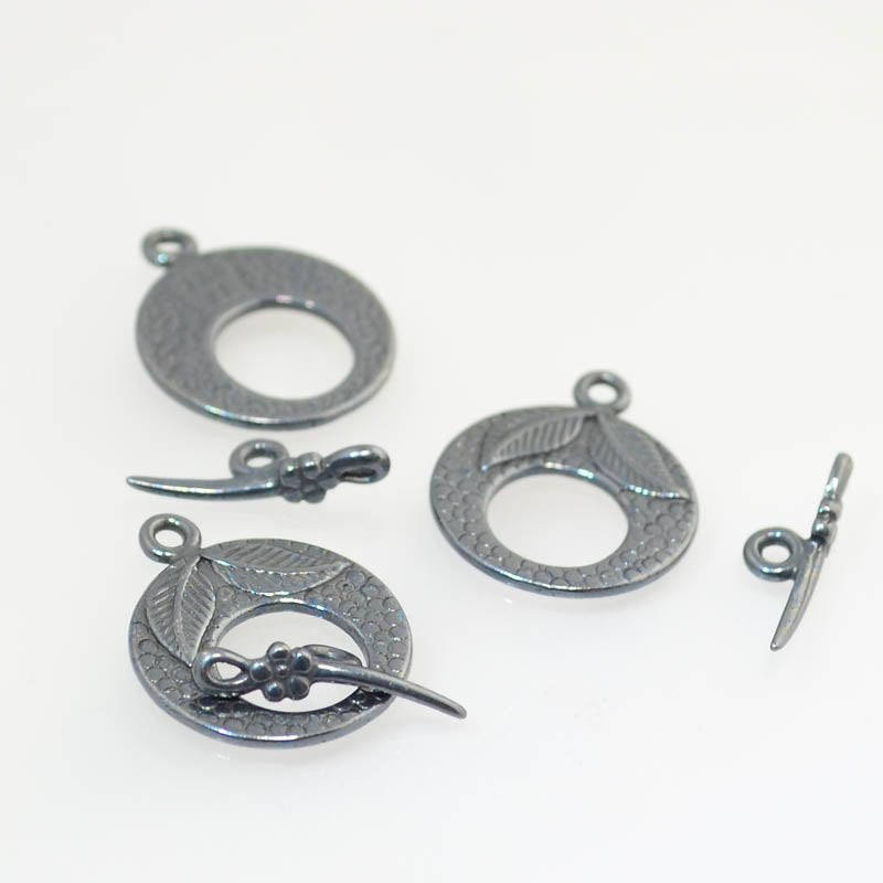 Toggle Clasp -  Thornapple - Gunmetal