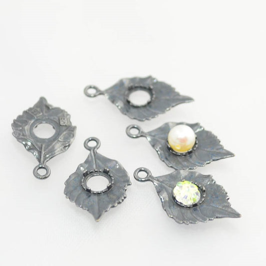 Pendant - Leaf with Round Bezel - Gunmetal