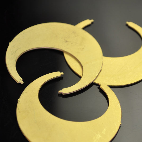 Metal Blank Crescent Moon - Raw Brass