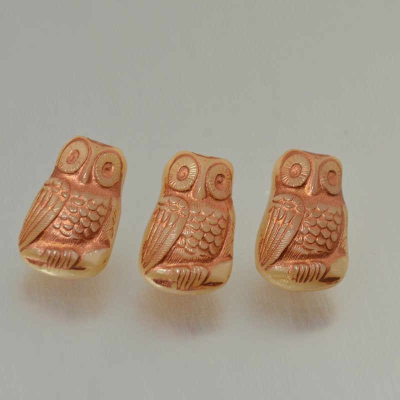 Czech Glass Button - 12mm Startled Owl - Ivory Copper Wash