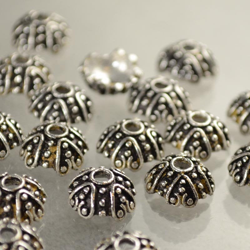 Bead Cap Ribbed and Dotted - Bali Style - ID 6.5mm - Antiqued Silver