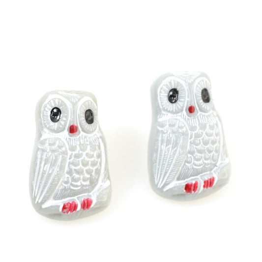 Czech Glass Button - 12 mm Startled Owl - Great Grey