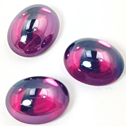 Glass Cabochon - 8x10mm Oval - Fuchsia Reflex