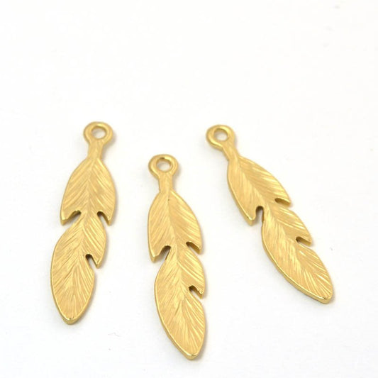 Hangin Feather Charm   SatHamGld Each