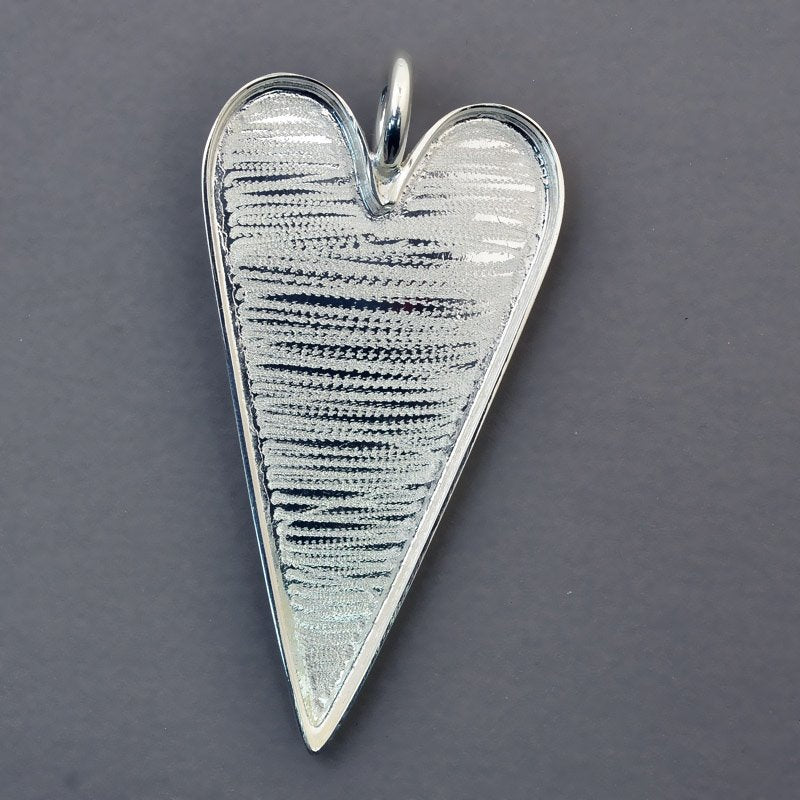 Findings - Skinny - Heart Bezel / Pan Pendant - Bright Silver