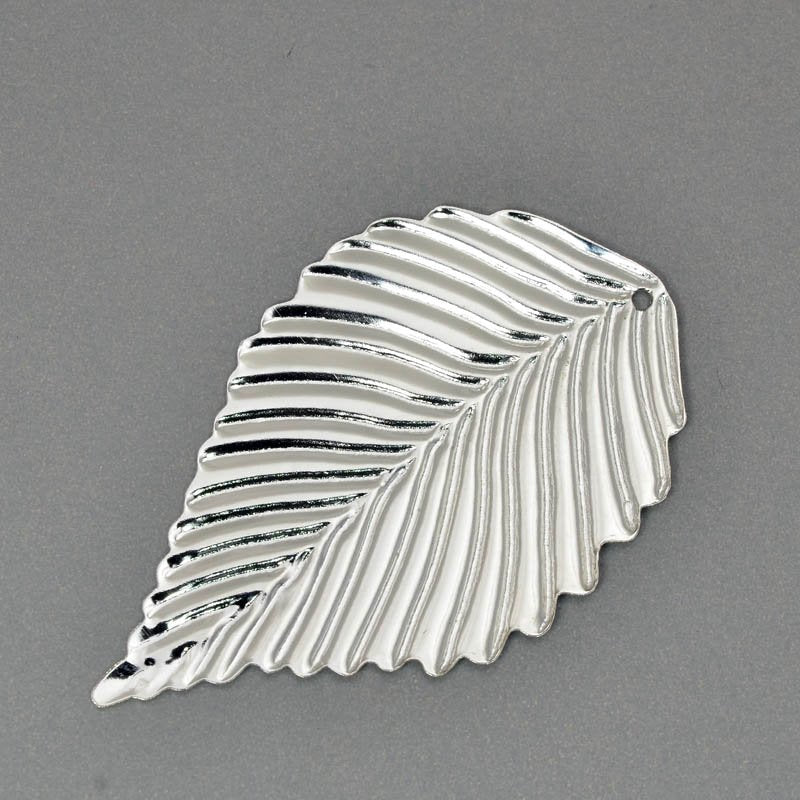 2in Corrugated Leaf Pend   Nickel Each