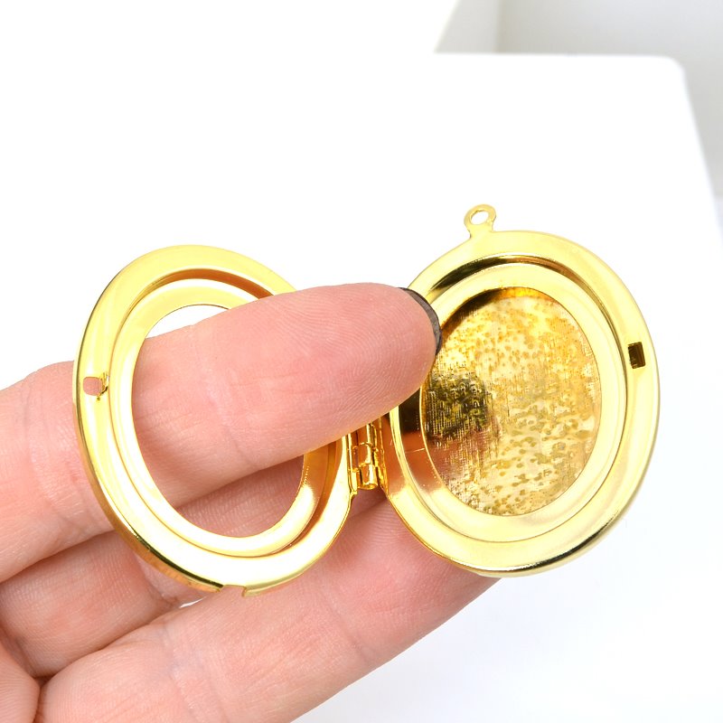 Locket Pendant   Bright Gold Plated Each