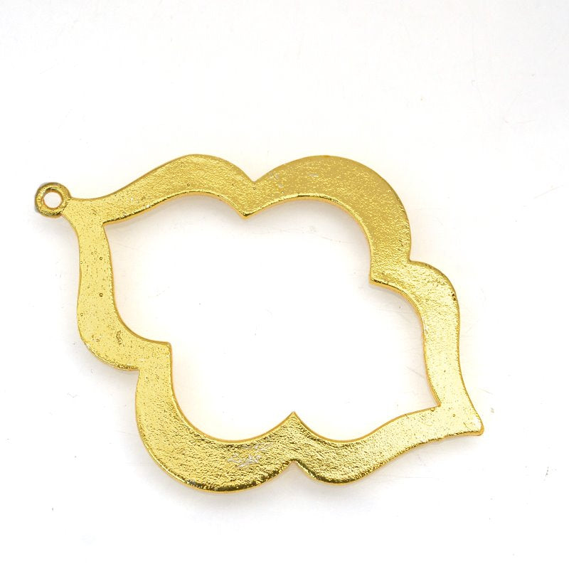 53mm Lotus Leif Motif Pend   BrGoldPl Each