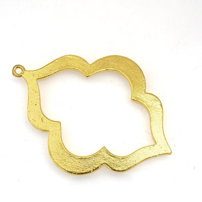 53mm Lotus Leif Motif Pend   BrGoldPl Each