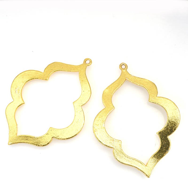 53mm Lotus Leif Motif Pend   BrGoldPl Each