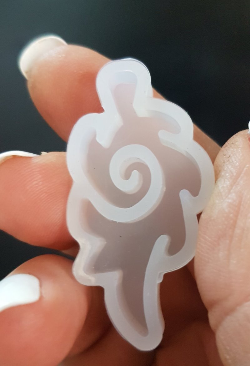 Mold - 46mm Pendant Tribal Spiral