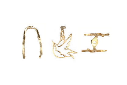 Bead Cap Sparrow in Flight - Vermeil