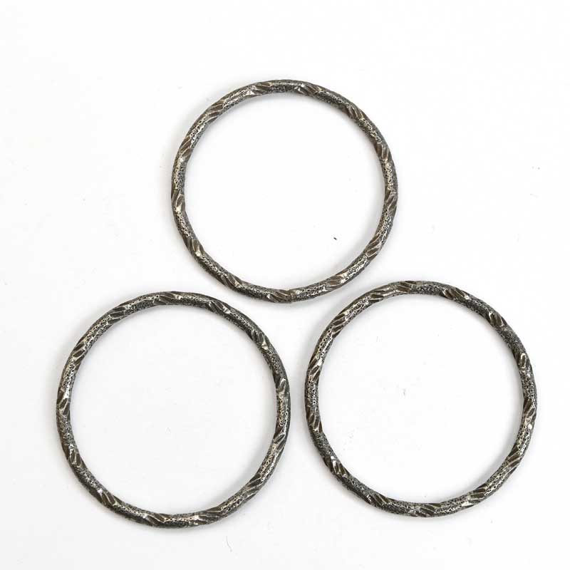 Link - 34mm Diamond Cut Ring - Antiqued Silver