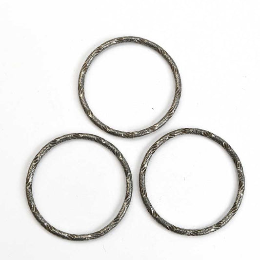 Link - 34mm Diamond Cut Ring - Antiqued Silver