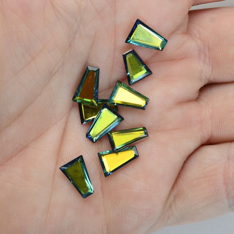 Swarovski Vintage Flatback Rhinestones - 7x10mm - Faceted Keystone Article 4705/