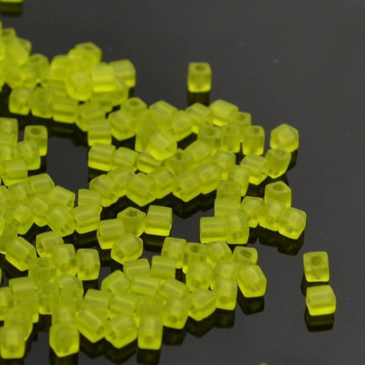 Miyuki Cube - 3mm - Matte Chartreuse