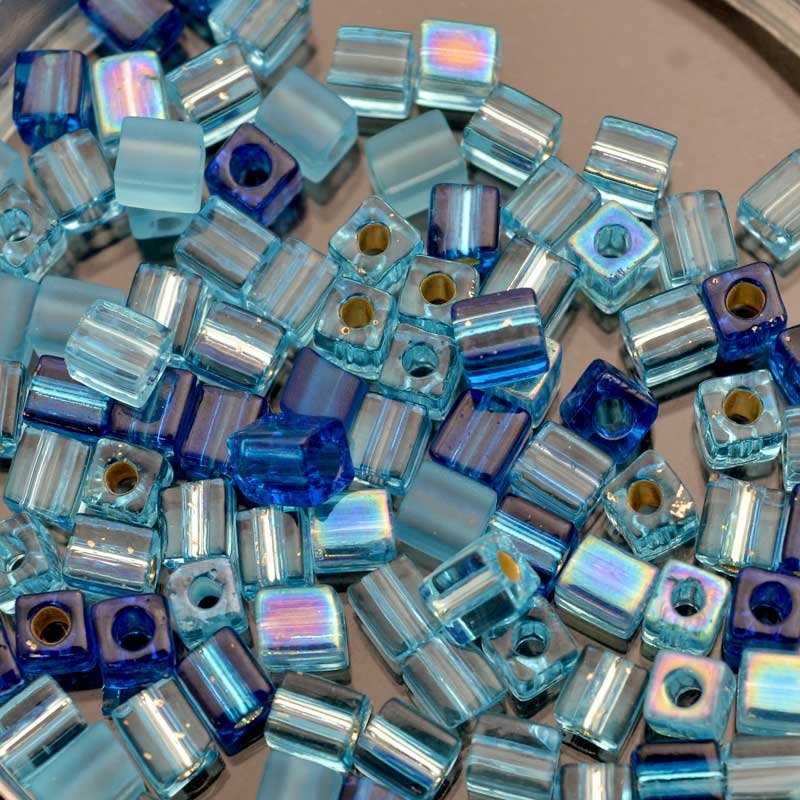 Miyuki Cube - 4mm - Poseidon's Pool Mix
