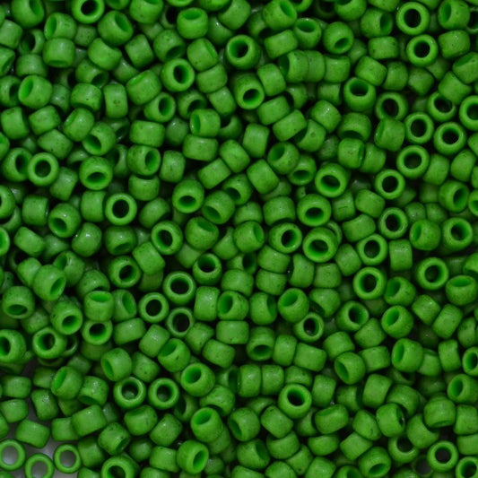 Toho Seed Beads - 8/0 - Semi Glazed Clover