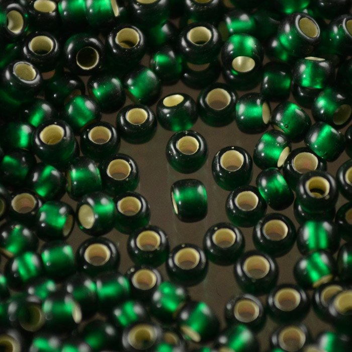 Toho Seed Beads - 8/0 - Silver-Lined Emerald
