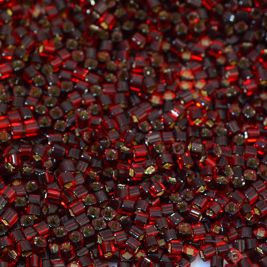 Japanese Seedbeads - 1.5mm Toho Cubes - Silver Lined Ruby Red