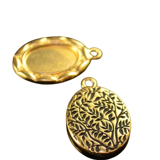 Pendant / Charm - Oval Leafy Frame - Antique Gold