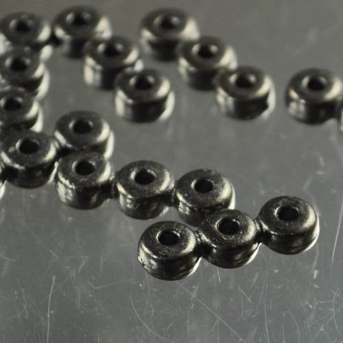 Separator/Connector - 3-Hole Joined Heishi Bar - Black